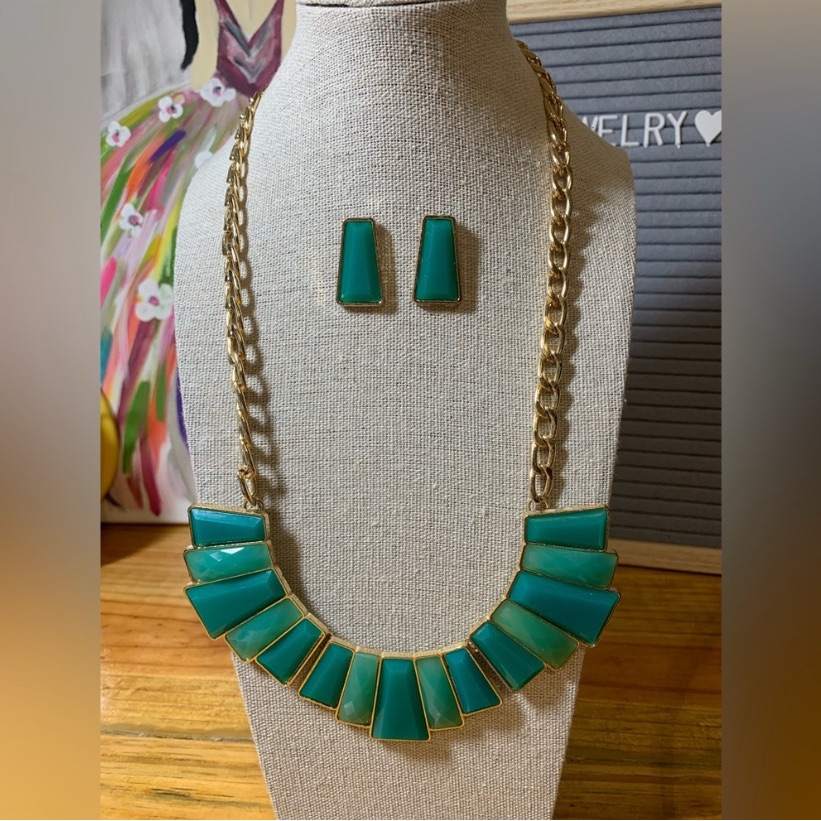 Rsvp By Charming Charlie Teal Shades Gold Necklace Bold Modern Design 5$